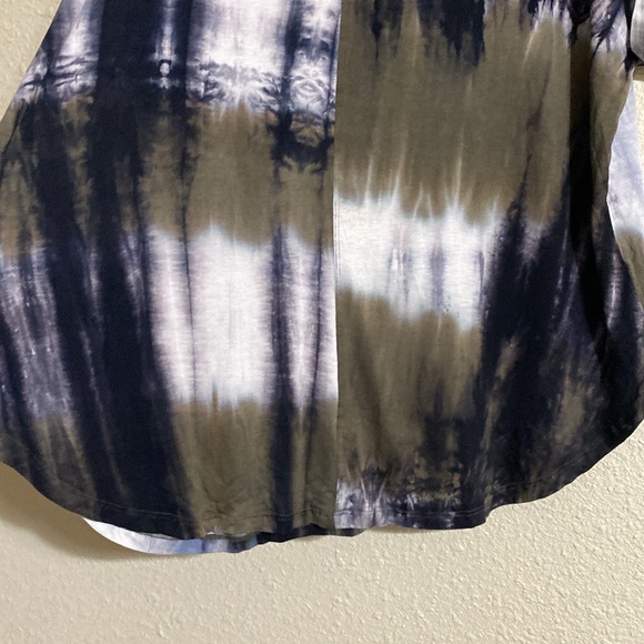 NWT Coin 1804 Tie-Dye V-neck T-Shirt Size 3X - Picture 8 of 9